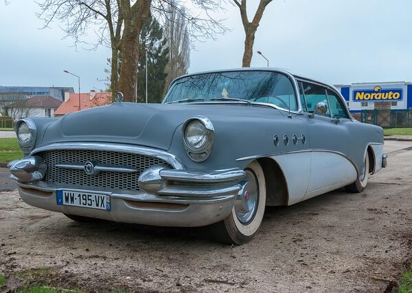 auto-body-refinishing-640x480-11172252.jpeg