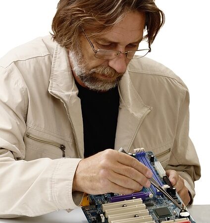 auto-body-technician-640x480-93034003.jpeg