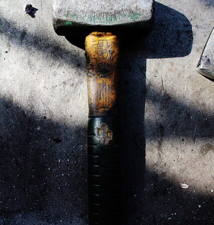 auto-body-workshop-640x480-28707134.jpeg