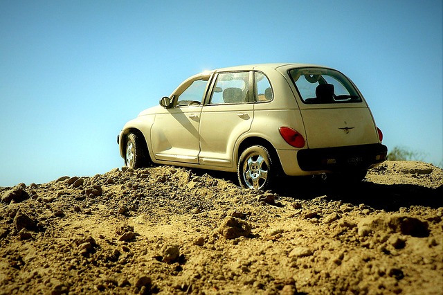 auto-body-workshop-640x480-36530731.jpeg