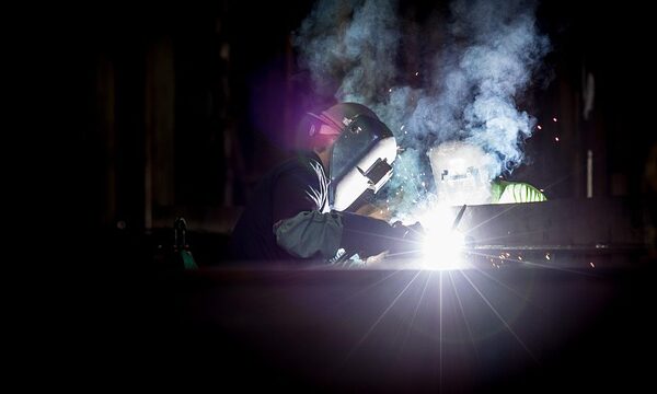 auto-body-workshop-640x480-37006733.jpeg