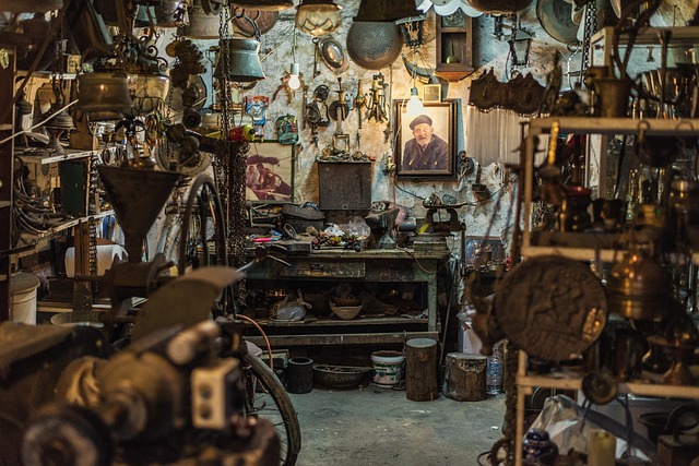 auto-body-workshop-640x480-7740622.jpeg