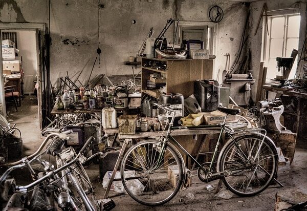 auto-repair-workshop-640x480-13629793.jpeg