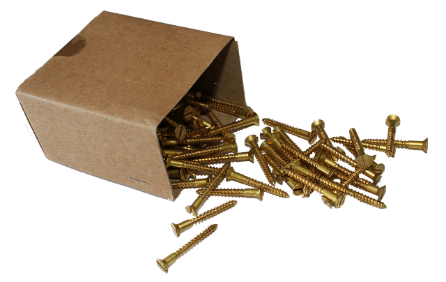 auto-repair-workshop-640x480-30246609.png