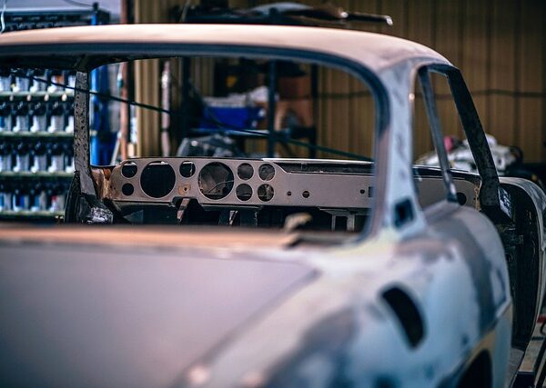 auto-repair-workshop-640x480-60657699.jpeg