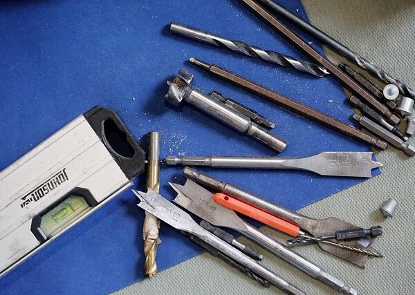 auto-repair-workshop-640x480-73937137.jpeg