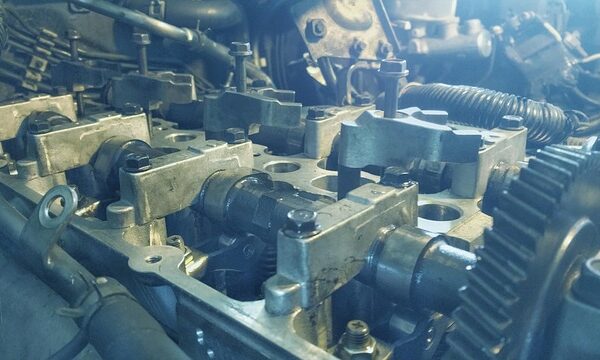 auto-repair-workshop-640x480-82227362.jpeg
