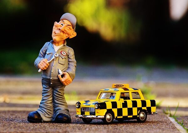 auto-repair-workshop-640x480-8293732.jpeg
