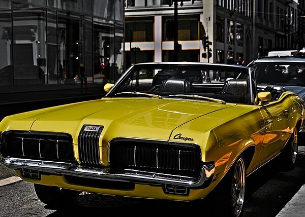 car-body-restoration-640x480-11179276.jpeg