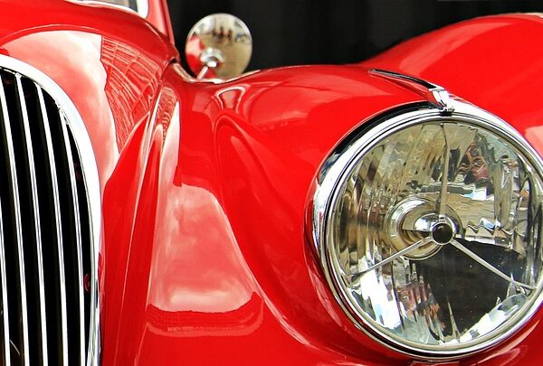car-body-restoration-640x480-4424147.jpeg