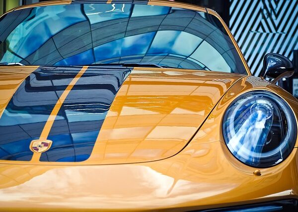 car-body-restoration-640x480-58348020.jpeg