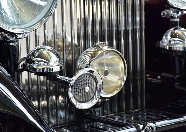 car-body-restoration-640x480-61041010.jpeg