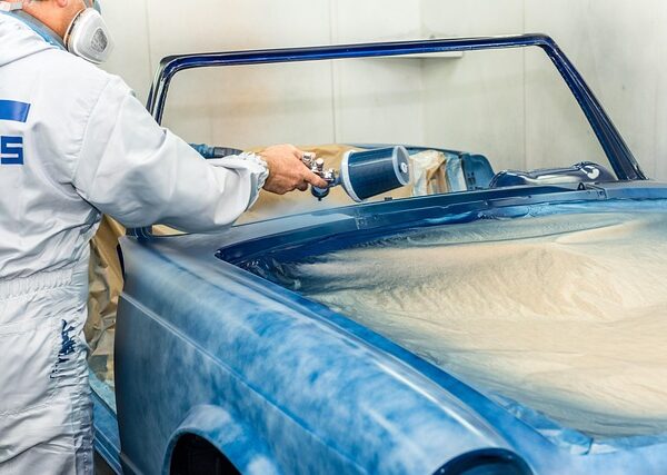 car-body-restoration-640x480-75867946.jpeg