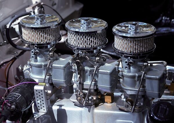 car-body-restoration-640x480-87838096.jpeg
