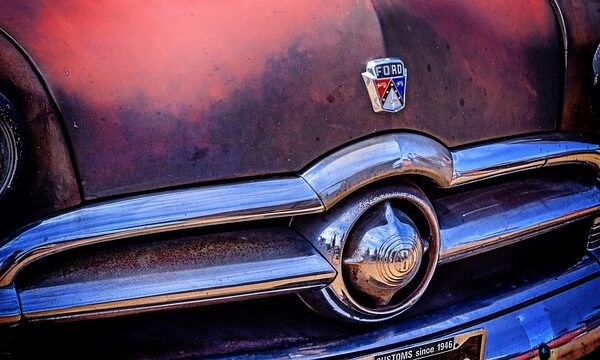 car-bumper-repair-640x480-21990453.jpeg