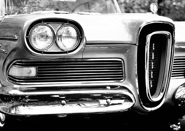 car-bumper-repair-640x480-25506334.jpeg