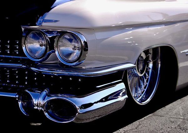 car-bumper-repair-640x480-31176711.jpeg