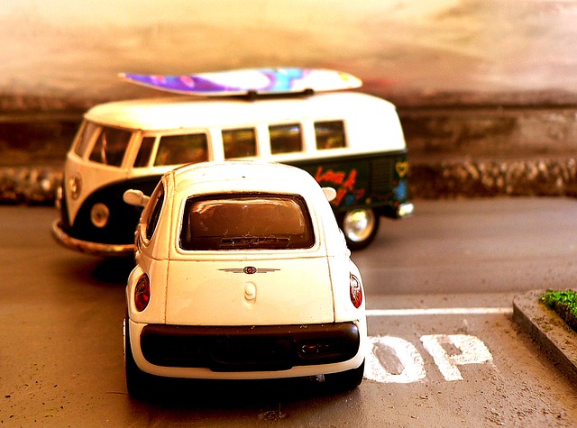 car-collision-repair-640x480-44275100.jpeg