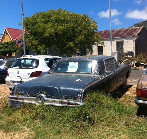 car-collision-repair-640x480-73850300.jpeg