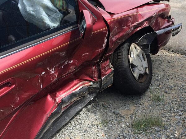 car-collision-repair-640x480-74513904.jpeg