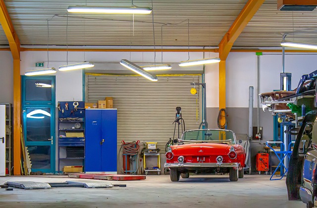 car-collision-repair-640x480-76307771.jpeg
