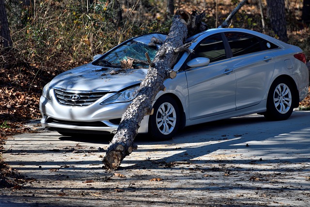 car-crash-damage-640x480-16914211.jpeg