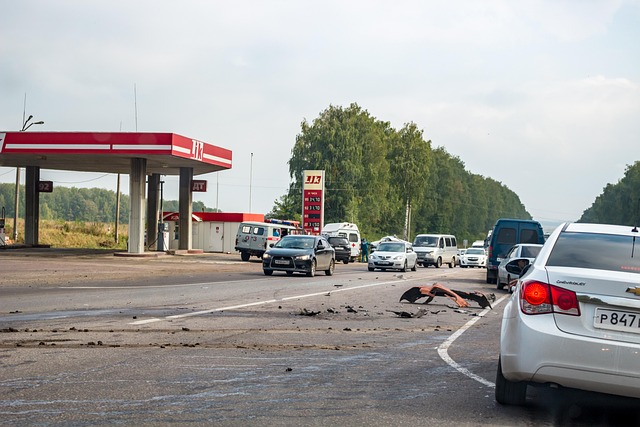 car-crash-damage-640x480-22577870.jpeg