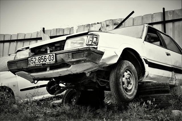 car-crash-damage-640x480-33508701.jpeg