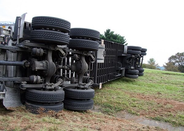 car-crash-damage-640x480-51847498.jpeg