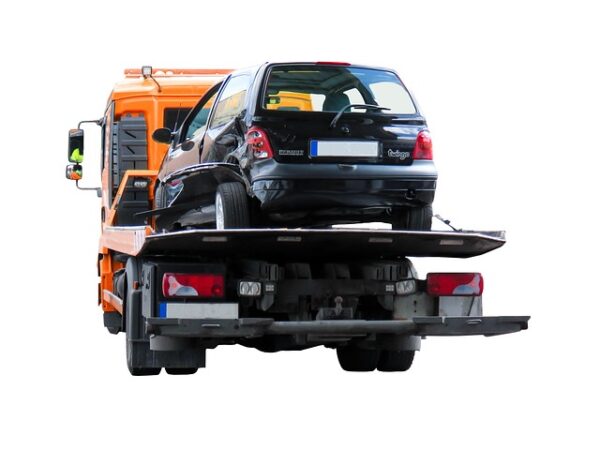 car-crash-damage-640x480-52270686.jpeg