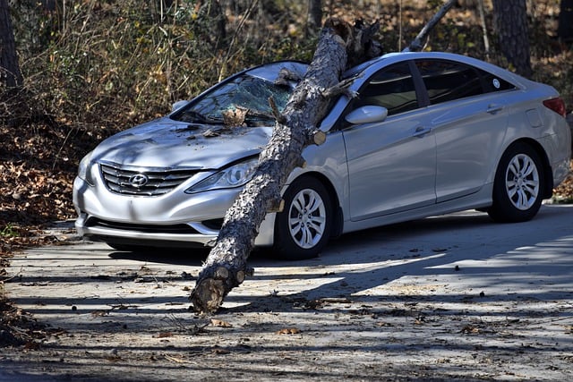 car-crash-damage-640x480-62792844.jpeg