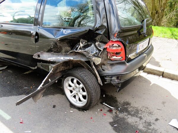 car-crash-damage-640x480-97689613.jpeg