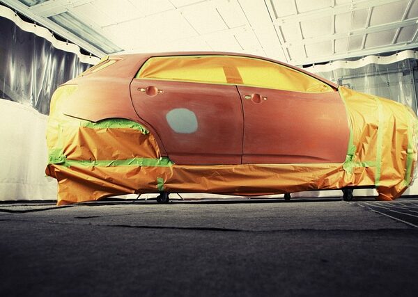 car-dent-repair-640x480-10656845.jpeg