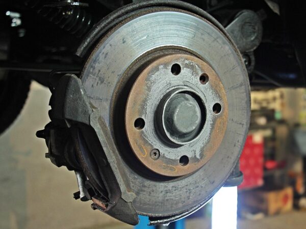 car-dent-repair-640x480-59479279.jpeg
