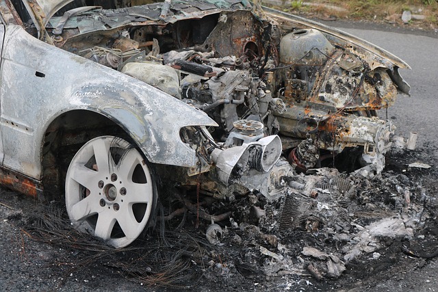 car-hail-damage-repair-640x480-22189708.jpeg