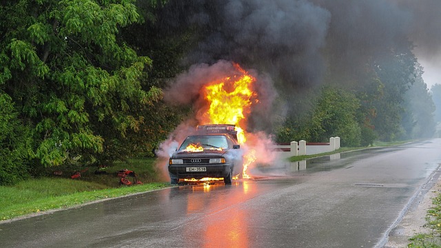 car-hail-damage-repair-640x480-24967730.jpeg