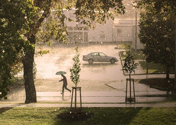 car-hail-damage-repair-640x480-30360676.jpeg