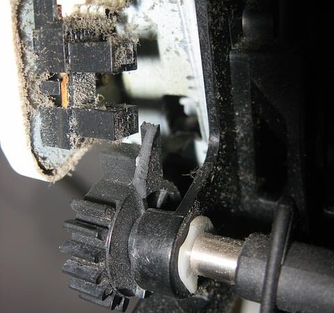 car-hail-damage-repair-640x480-50664534.jpeg