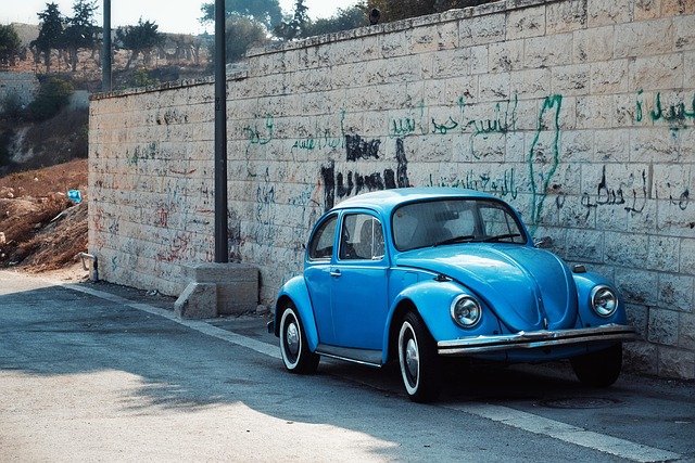 car-refinishing-640x480-34791851.jpeg