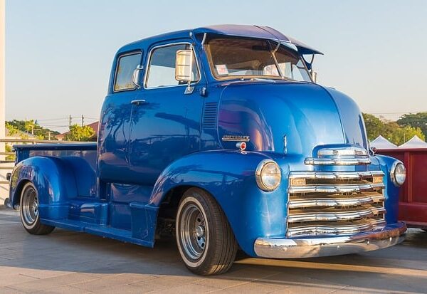 car-scratch-repair-640x480-19438048.jpeg