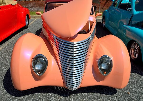 car-scratch-repair-640x480-21754138.jpeg