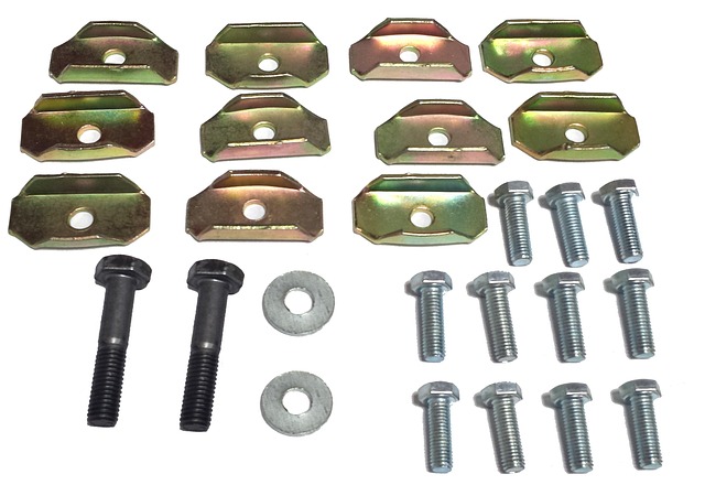 car-scratch-repair-640x480-23263550.jpeg