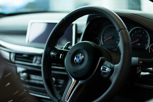 car-scratch-repair-640x480-24825180.jpeg