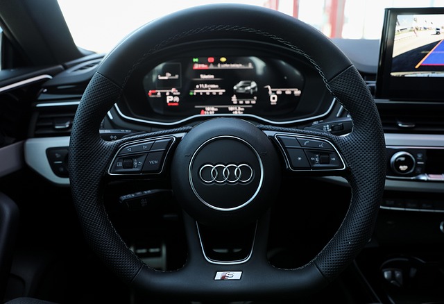 car-scratch-repair-640x480-48765767.jpeg