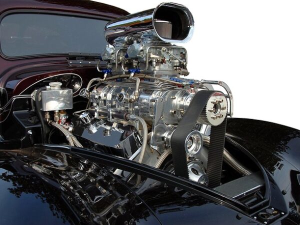 car-scratch-repair-640x480-60377445.jpeg