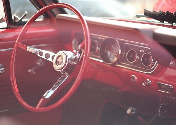 car-scratch-repair-640x480-70082543.jpeg