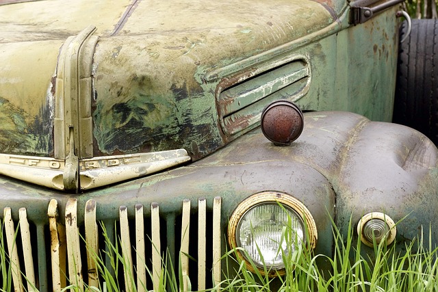 car-scratch-repair-640x480-96615516.jpeg