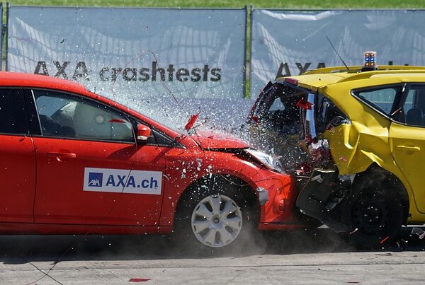 collision-estimate-640x480-37825039.jpeg