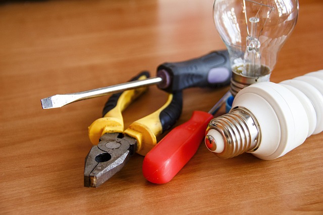 collision-repair-tools-640x480-19349678.jpeg