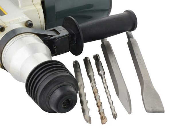 collision-repair-tools-640x480-24842298.jpeg